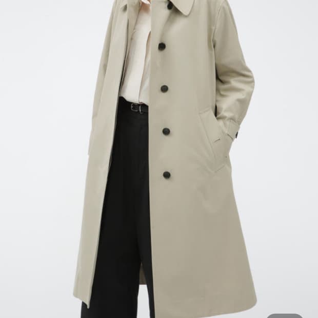 마기렛 호웰 트렌치코트