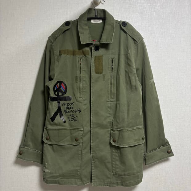 쟈딕앤볼테르 카키 프린팅 & 자수 필드 자켓