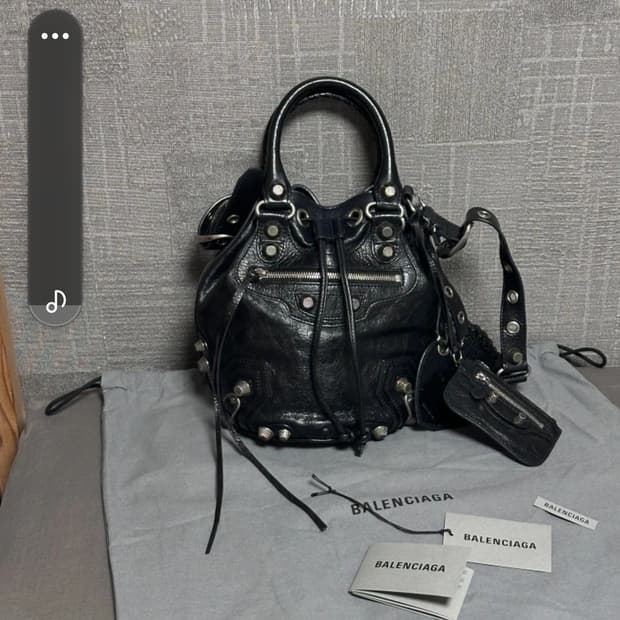 발렌시아가 르카골 버킷백 스몰