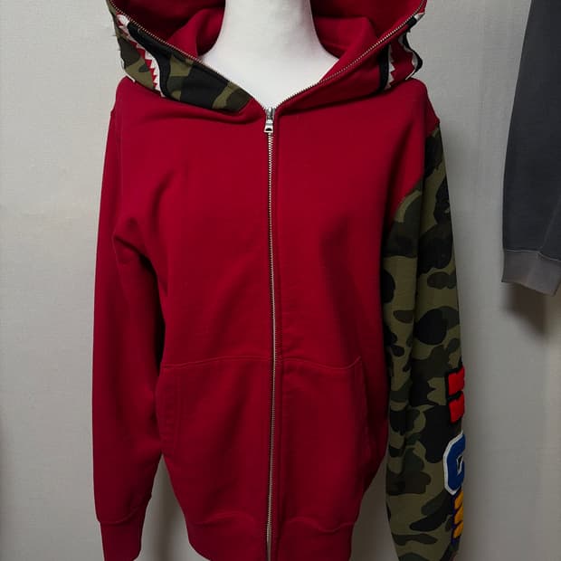 베이프 후드집업