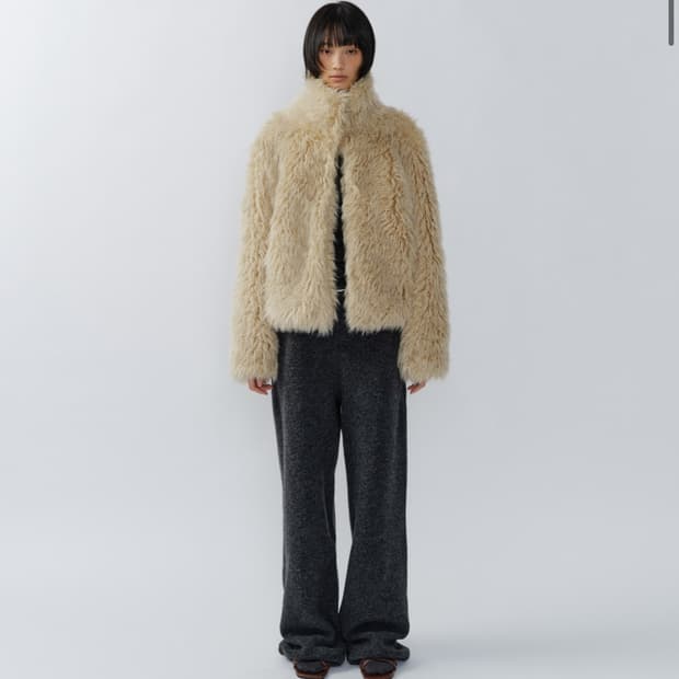 이어닝 HAIRY FUR ZIP-UP JACKET, BUTTER 퍼자켓