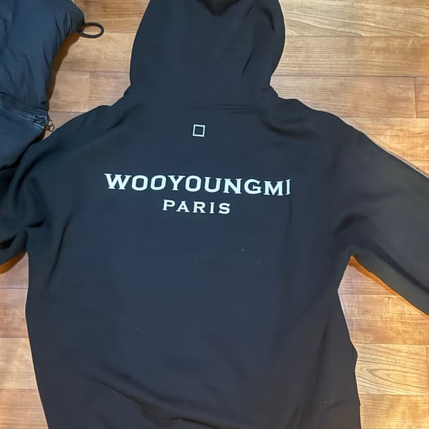우영미 백로고 후드티 44사이즈