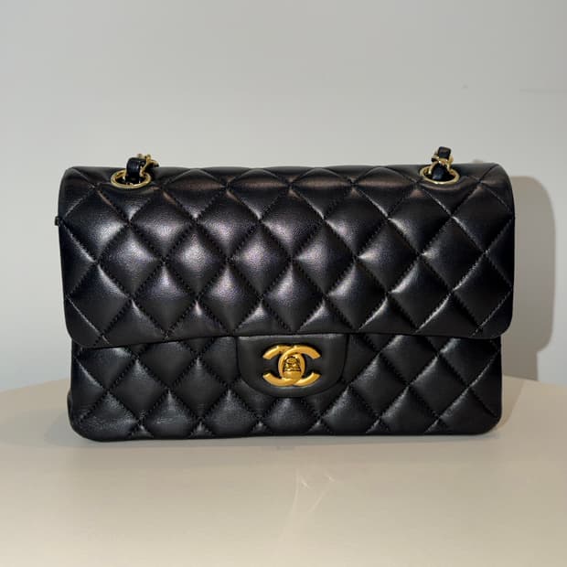 샤넬 클래식 램스킨 미디엄