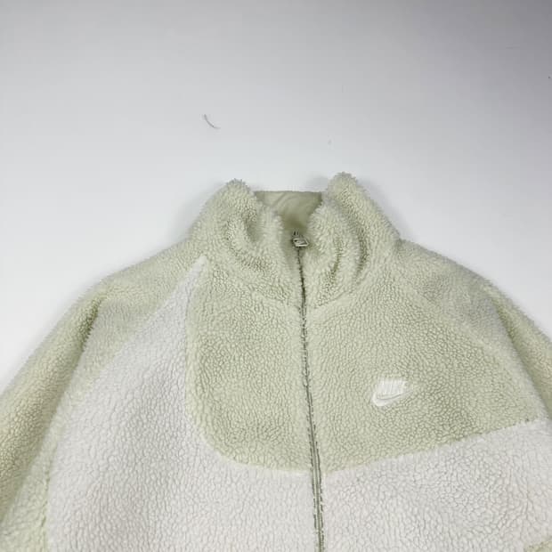 나이키 빅스우시 리버시블 아이보리 후리스 자켓 (L)
