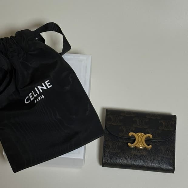 셀린느 트리오페 반지갑