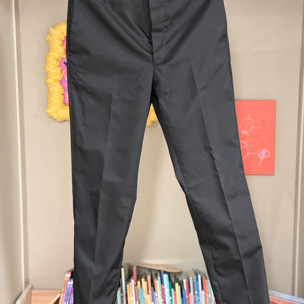 프라다 리나일론 팬츠 48sz