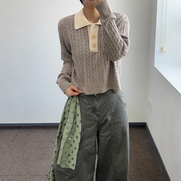 Sandro 산드로 베이지 케이블 카라 니트