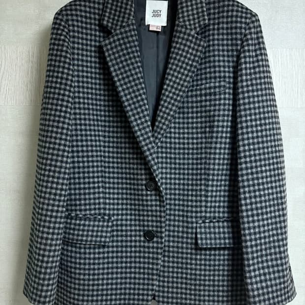 주시주디 체크 울자켓