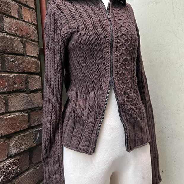 *rare* 2000s dkny 브라운 사선 비대칭 니트집업