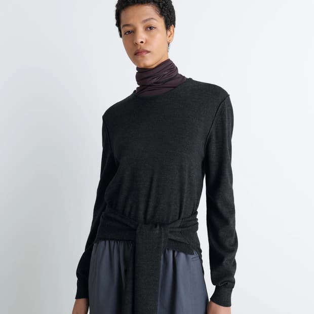 [XS,S,M]르메르 25fw 트롱프 뢰유 크루넥 니트/앤트러 사이트