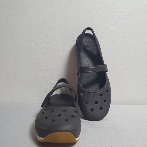 크록스 레트로 메리제인 샌들 에스프레소 W7 240mm