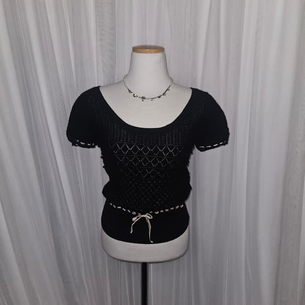 jill stuart 공겜여주🖤 리본 퍼프 반팔 니트