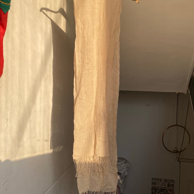 에스닉 아이보리 머플러