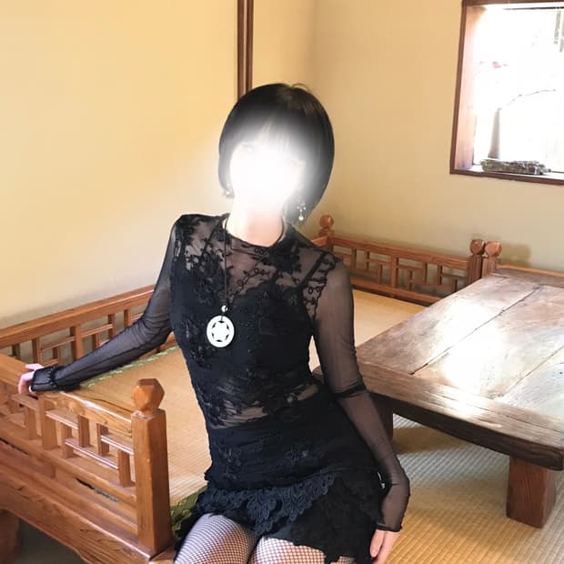 vintage oriental rose top