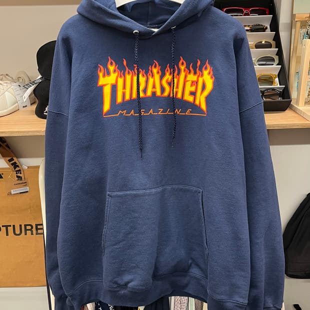 [105] 트레셔 플레임 후드티 네이비