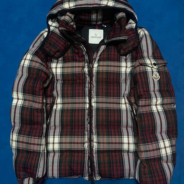 [정품] 새상품급 몽클레어 패딩 마야 버버리 맛