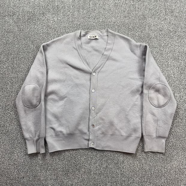 쿠어 그레이 패치 가디건