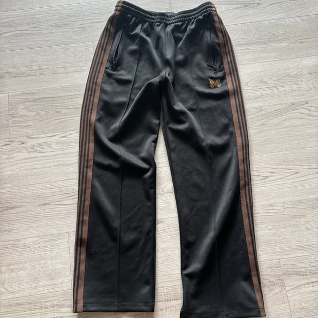 [s] 니들스 트랙팬츠 스트레이트핏 블랙 브라운