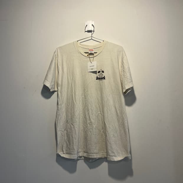 Supreme t-shirt