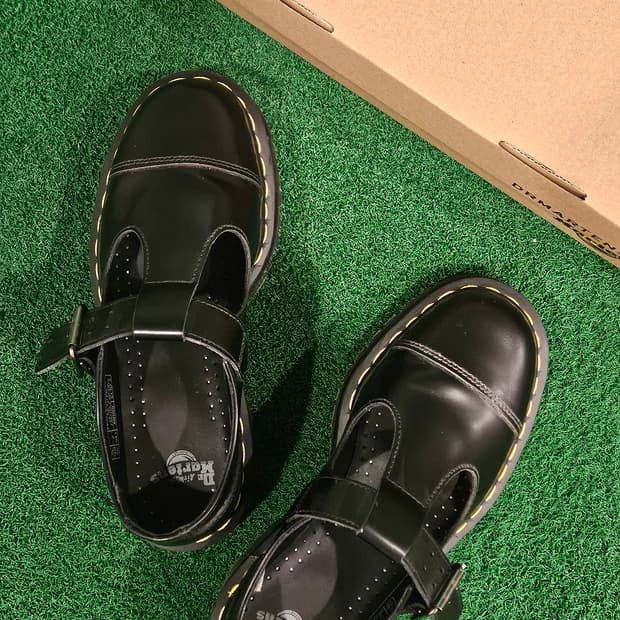 닥터마틴 베탄 메리제인로퍼 250