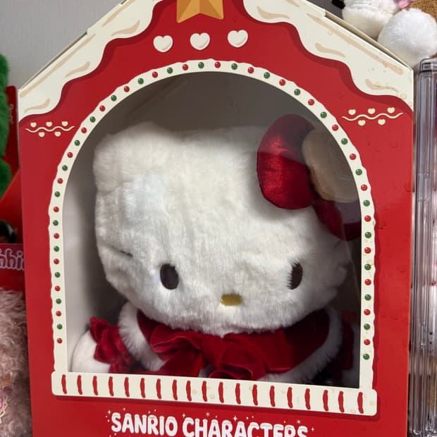 산리오 홀리데이 팝업 한정 헬로키티 인형