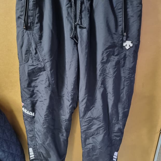 데상트 남성 패딩 조거팬츠 