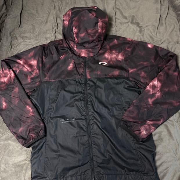 [L] 오클리 윈드브레이커