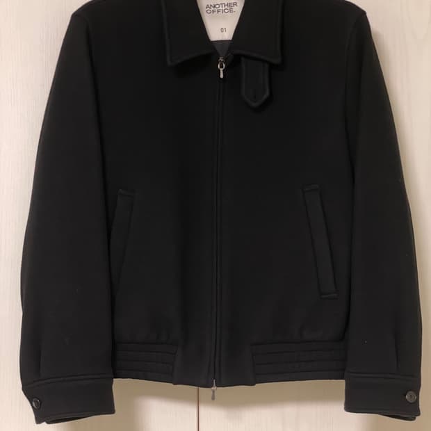 23AW 어나더오피스 볼륨 블루종 블랙 (01)