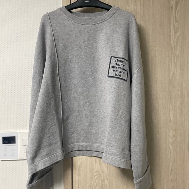 52사이즈, 우영미 턴업 백로고 나염 맨투맨 그레이