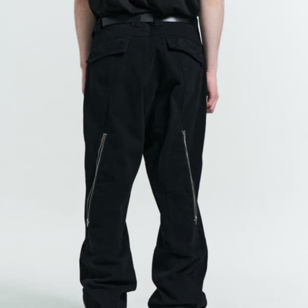 플라스틱 프로덕트 plastic product 지퍼 디테일 팬츠 m