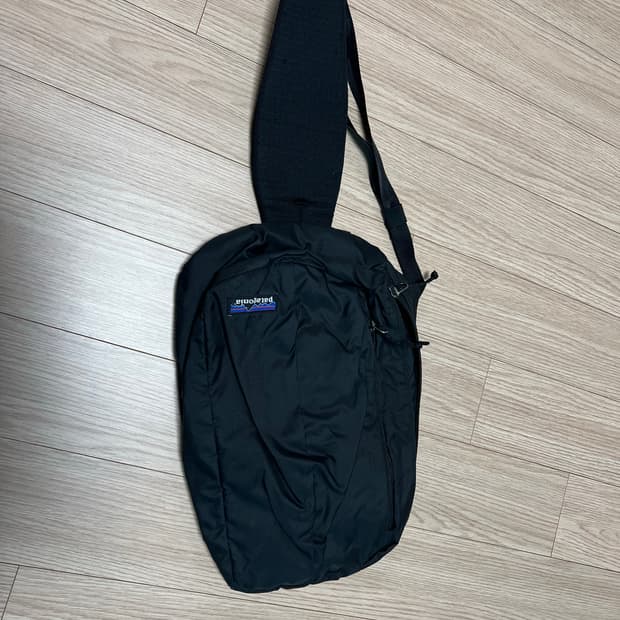 파타고니아 울트라 라이트 블랙홀 슬링백