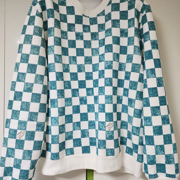 루이비통 다미에 체크 맨투맨 티셔츠 XXL 105-110사이즈