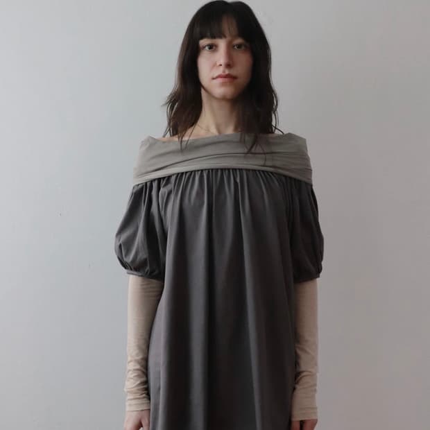 amorshaee back ribbon top grey