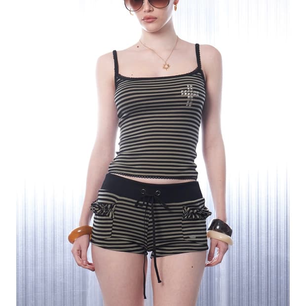 힐다 프릭 스트라이프 탑, 쇼츠 카키 (셋업)