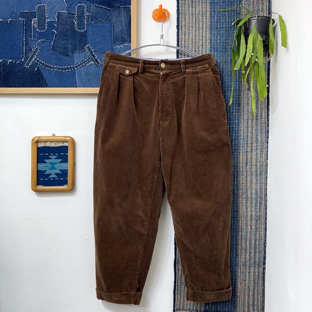 BEAMS PLUS Corduroy Pants