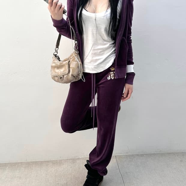 Juicy couture purple velvet set up“