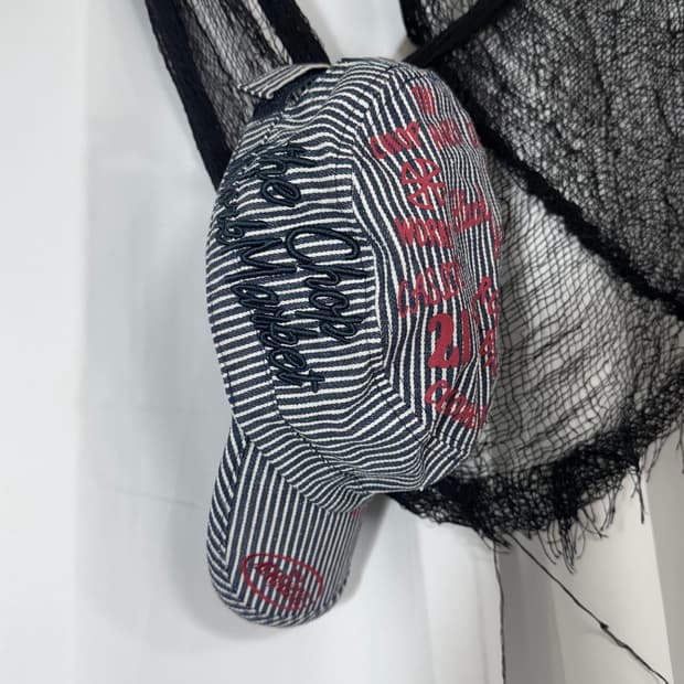 lettering cap