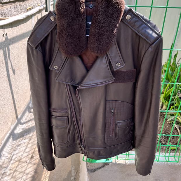 진태옥 공군 가죽자켓