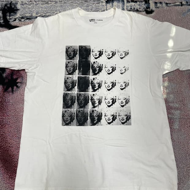 [L] uniqlo UT 마릴린 먼로 그래픽 티셔츠