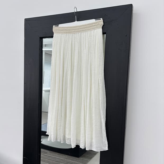 ethnic banding creamy texture long skirt