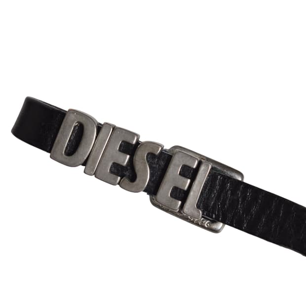 DIESEL) 디젤 아카이브 메탈 로고 레더 벨트 키링


+ 표기 사이
