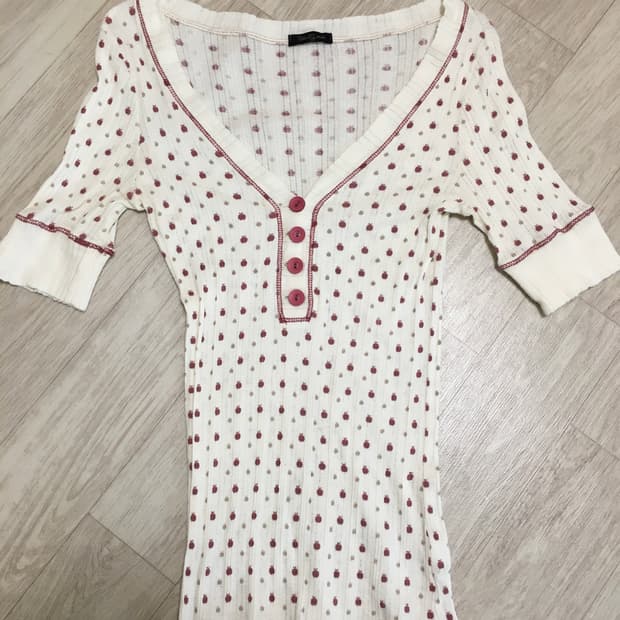 vintage mini apple tee