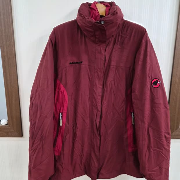 우먼 L) MAMMUT 마무트 바람막이 (내피포함) 팝니다