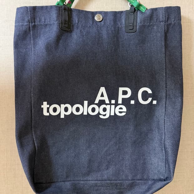 a.p.c topologie tote bag 