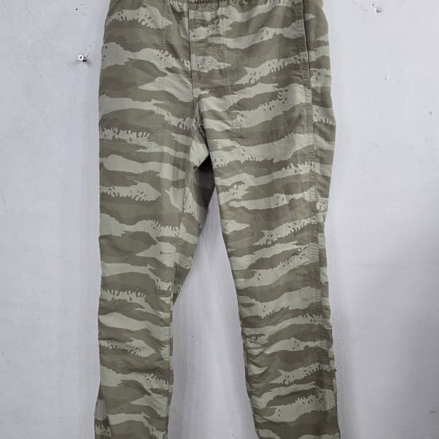 파타고니아 밀리터리 카모 배기스 팬츠xs