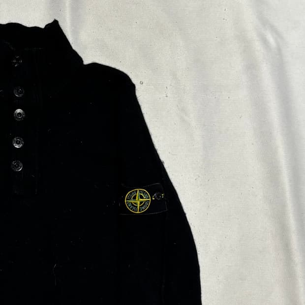 M 스톤아일랜드 블랙 하이넥 울 니트