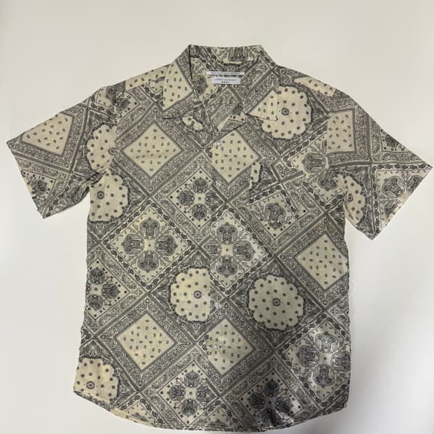 어반 가먼츠 빈티지 페이즐리 오픈 카라 반팔 셔츠 L