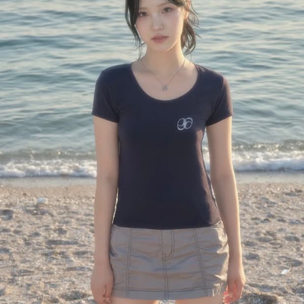 애즈온 유넥 티 반팔 네이비