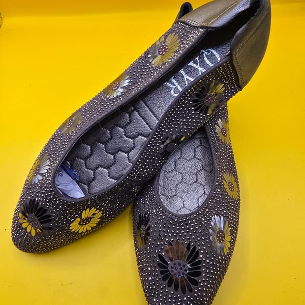 QXYR 가죽 플랫슈즈 230 (새상품)