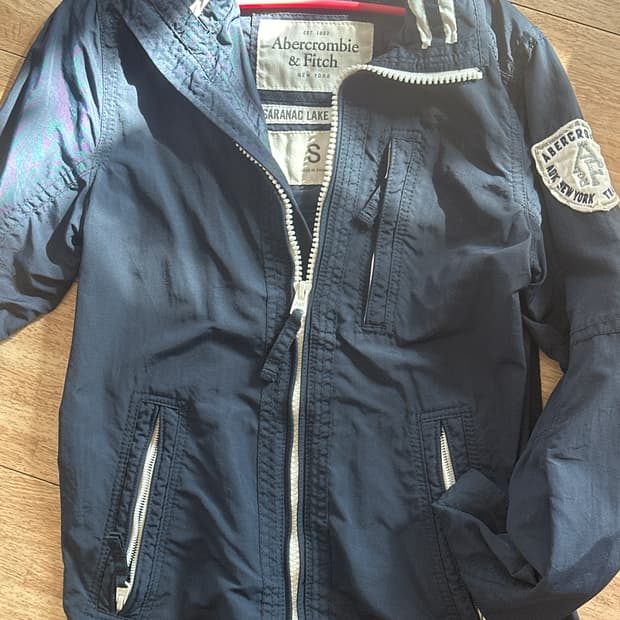 아베크롬비 바람막이 네이비